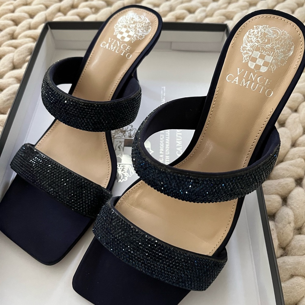 Vince Camuto kitten heel